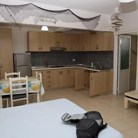 דירה No3 Basement Prime Location Cntr